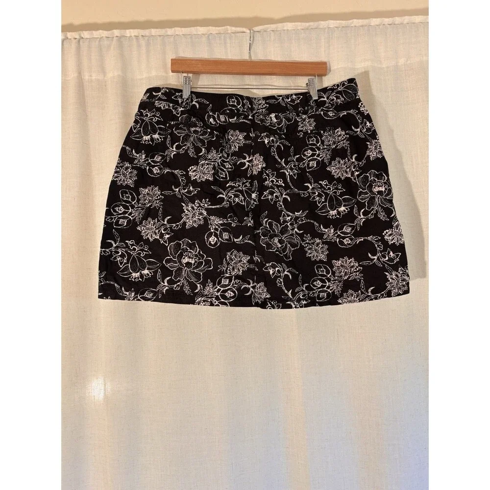 Croft & Barrow Travel Vacation Resort Floral Pencil Mini Skort Lined, Size 18